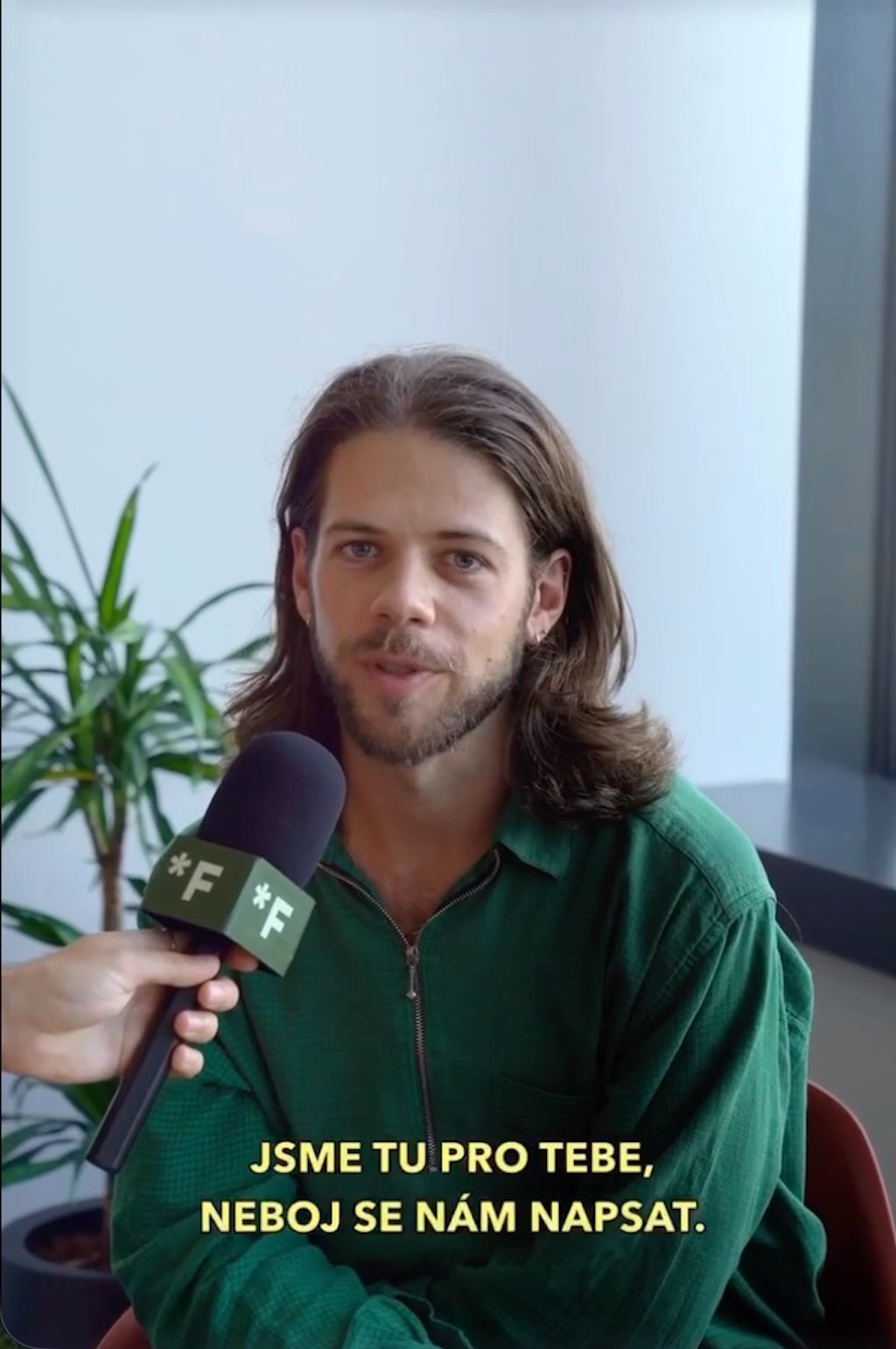 Queer peer mentoring - se Sbarvouven.cz & Heyfomo.cz 